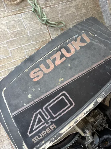 MOTOR DE LANCHA SUZUKI 40 HP