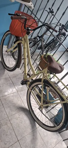 Bicicleta retro feminina