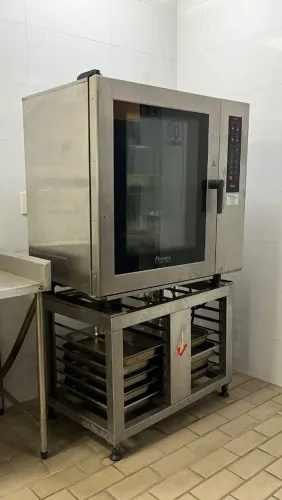 Forno combinado 10 Gns - lavagem automática