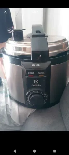 Panela de pressão elétrica