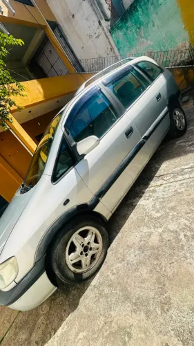 Fiat Palio ELX 1.0 Fire/30 Anos F. Flex 8V 4P 2011