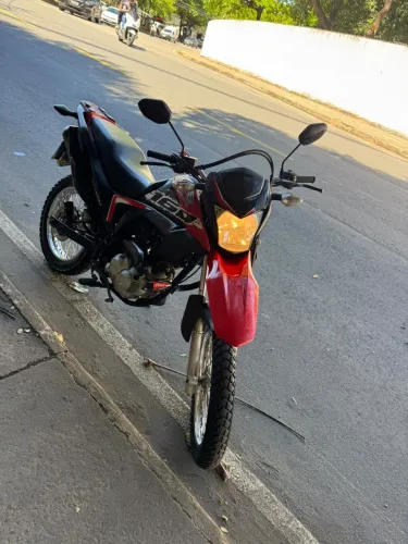 Honda nxr bros 160 esd 2021 aceito troca financio parcelo no cartao de credito.