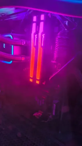 Vendo memoria ram DDR 5 1x8