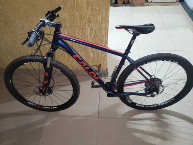 Caloi Elite Shimano Deore