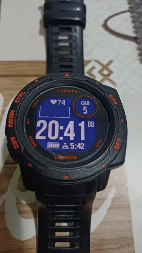 GARMIN INSTINCT EXCELENTE ESTADO COM GARANTIA 