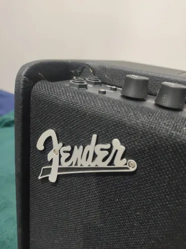 Amplificador Mustang lt25