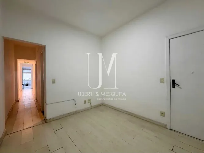 Apartamento com Área Privativa : / Residencial / Centro