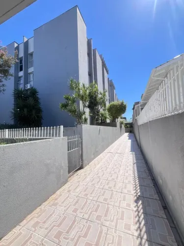 Imóvel para venda possui 55 metros quadrados com 1 quarto em Coqueiros - Florianópolis - S