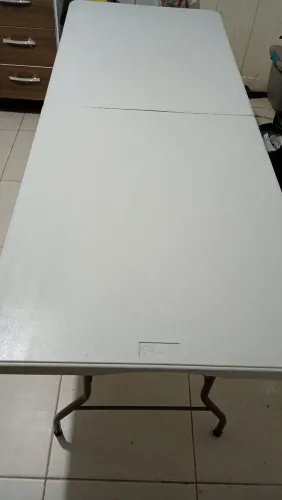 Vendo duas mesas