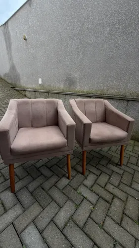 Par de Poltronas cor Cappuccino