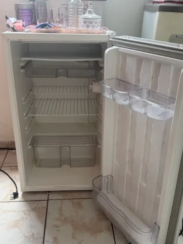 Frigobar cônsul
