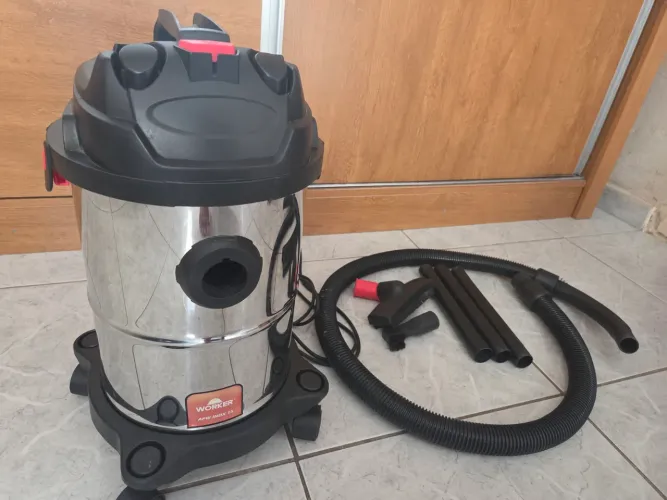 Aspiradorde Pó e Água Worker Inox 15 litros