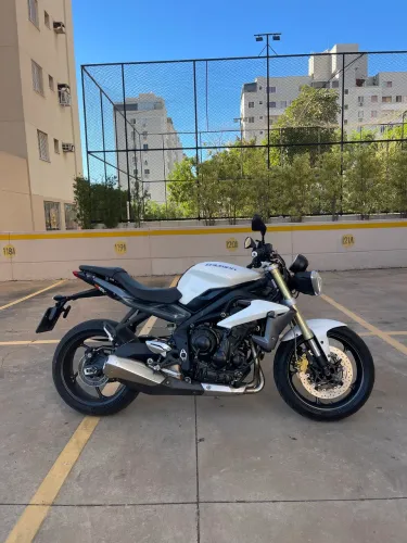 Triumph Street Triple 675