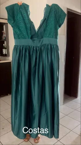 Vestidos de festa (verde e rosa bebê)