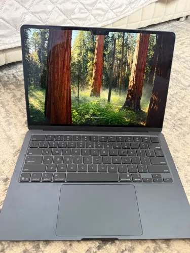 MacBook Air 13 M4 16GB RAM 256GB SSD