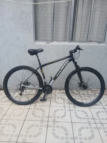 Bicicleta Trust Ultraenergy aro 29 