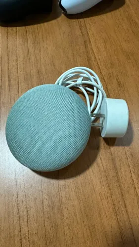 Google Home Mini com Fonte Original