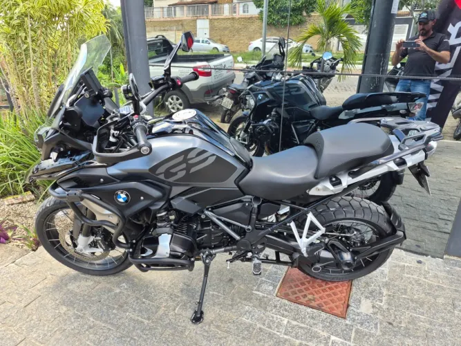 BMW Gs 1250 R triplo black óptico 719