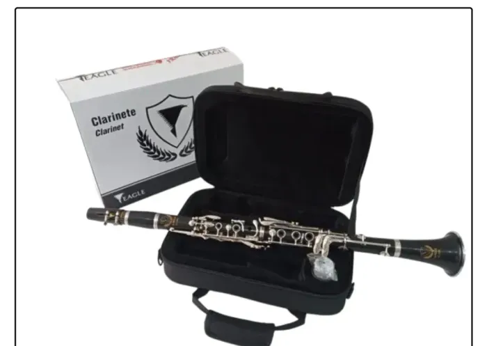 Clarinete Eagle CL04N