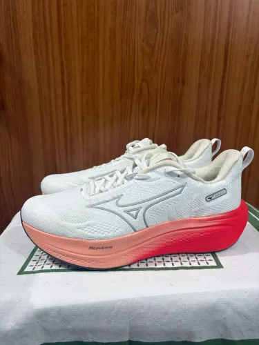 Tênis Mizuno base Prime