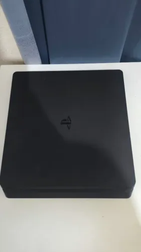 Playstation 4 Slim 860GB + 1 controle + 3 jogos