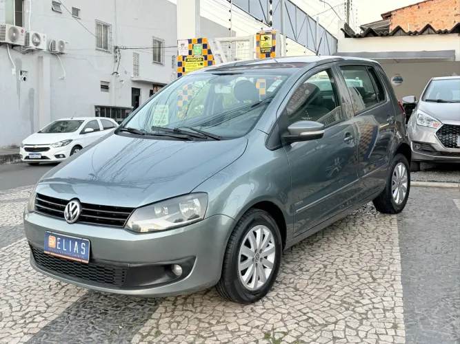 Volkswagen Fox 1.6 MI Total Flex 8V 5P 2010