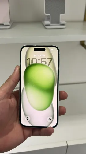 iPhone 15 128gb verde claro 