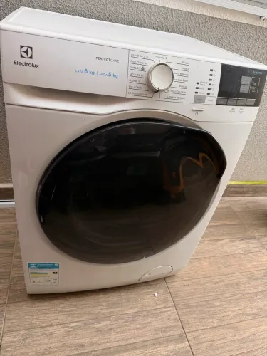 Lava e seca Electrolux perfectcare 8kg/5kg inverter (110v)