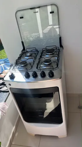 Vendo fogão CONSUL, por 550,00