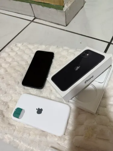 IPHONE 11 seminovo 64G (ABERTO A PROPOSTA) 