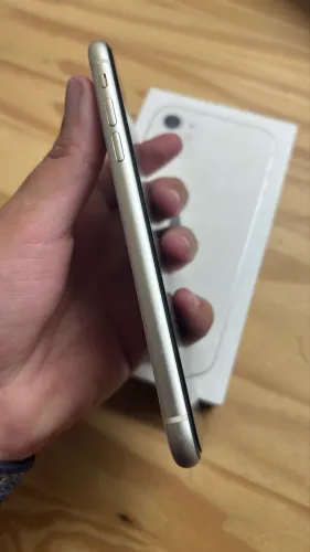 iPhone 11 branco 