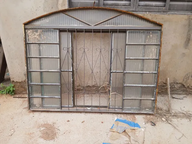 Porta e janela ferro