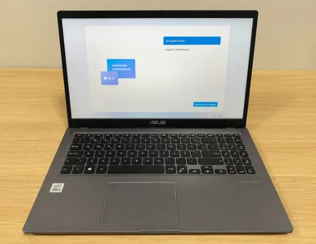 Notebook ASUS VivoBook 15 | Intel Core i5 8ªG | 4GB RAM | SSD 256GB