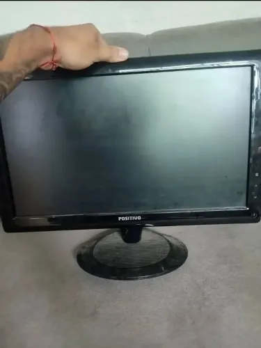 Vendo monitor Positivo 18.5 leia o anúncio