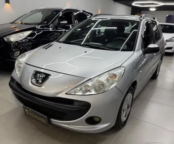 Peugeot 207 XR 1.4 Flex 8V 5P 2012
