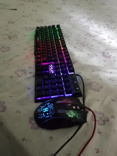 Aceito cartão/Vendo teclado é mouse gamer