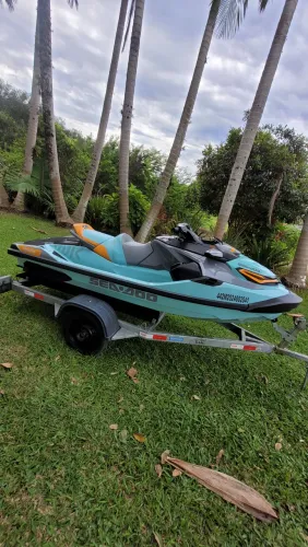 SEADOO 230 WakePro (46h) com carreta 