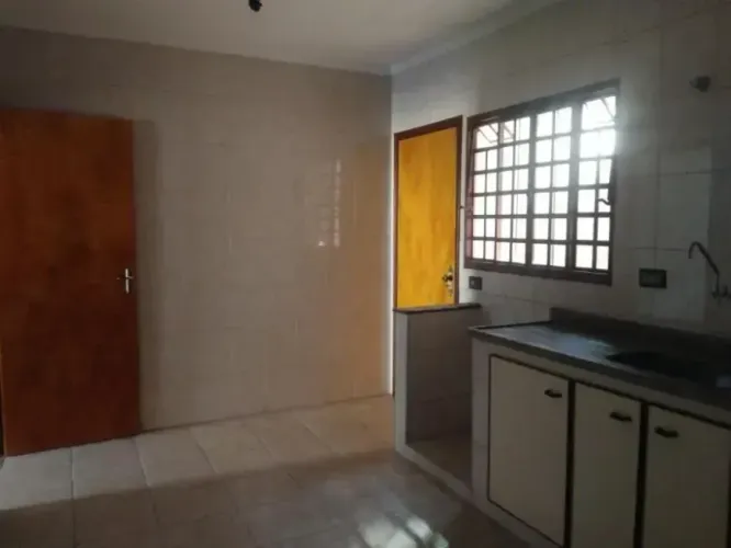 Imóvel para venda possui 81 metros quadrados com 2 quartos em Cidade Alta - Piracicaba - S