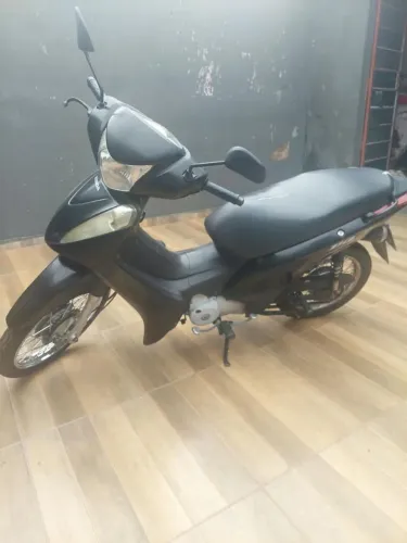 BIZ 125 ES