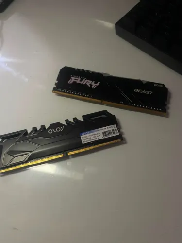 VENDO MEMÓRIA RAM 2x8 FURY E OLOY