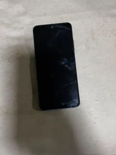 Vendo celular em ótimo estado sou de campo grande RJ dependendo do lugar entrego