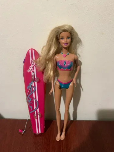 boneca barbie merliah sereia surfista