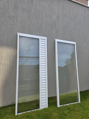 Porta Esquadria de Alumínio 