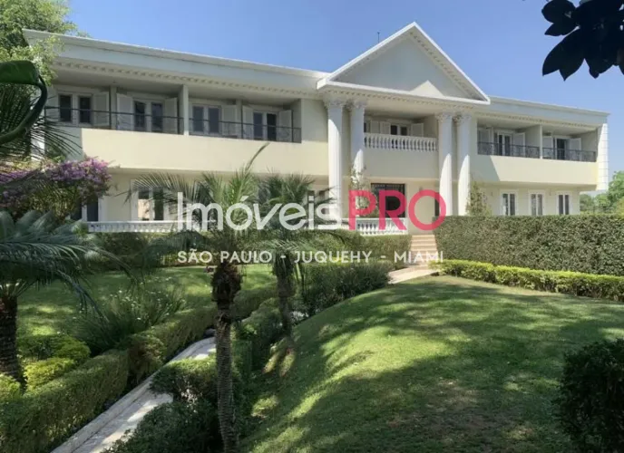 Casa condominio no Morumbi 7 dormitórios à venda, 2100 m² , 12 vagas. Um Luxo no meio da C