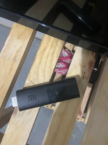 Tv smart 43 polegadas vai junto com Fire tv 