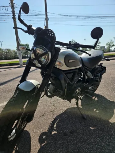 Ducati Scrambler Icon 800