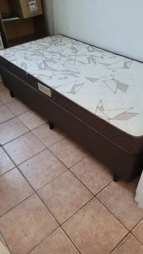 Cama Box Solteiro Seminova ? R$ 400
