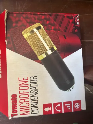 Microfone novo na caixa