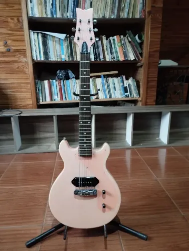 Guitarra Les Paul Junior Double Cutaway Daisy Rock Short Scale (aceito proposta COM VOLTA)