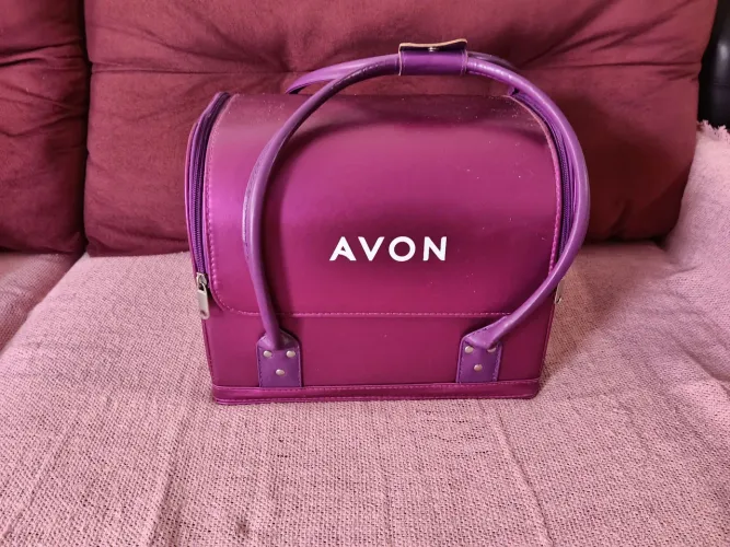 Maleta de maquiagem avon